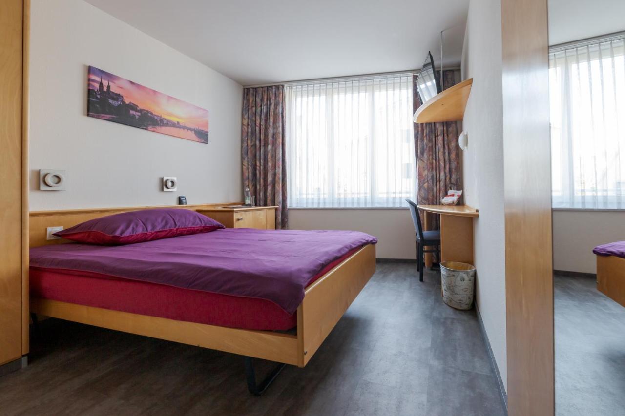 Reinach  Hotel Rynach المظهر الخارجي الصورة