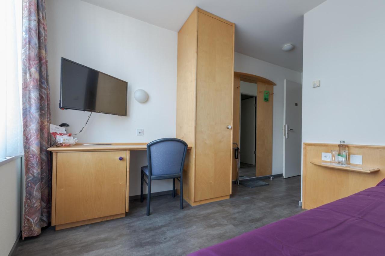 Reinach  Hotel Rynach المظهر الخارجي الصورة